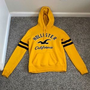 Women’s XS yellow Hollister sweatshirt